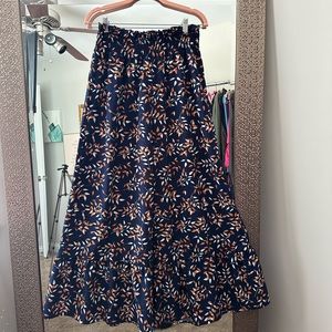 Wide legged ruffle cropped Pant